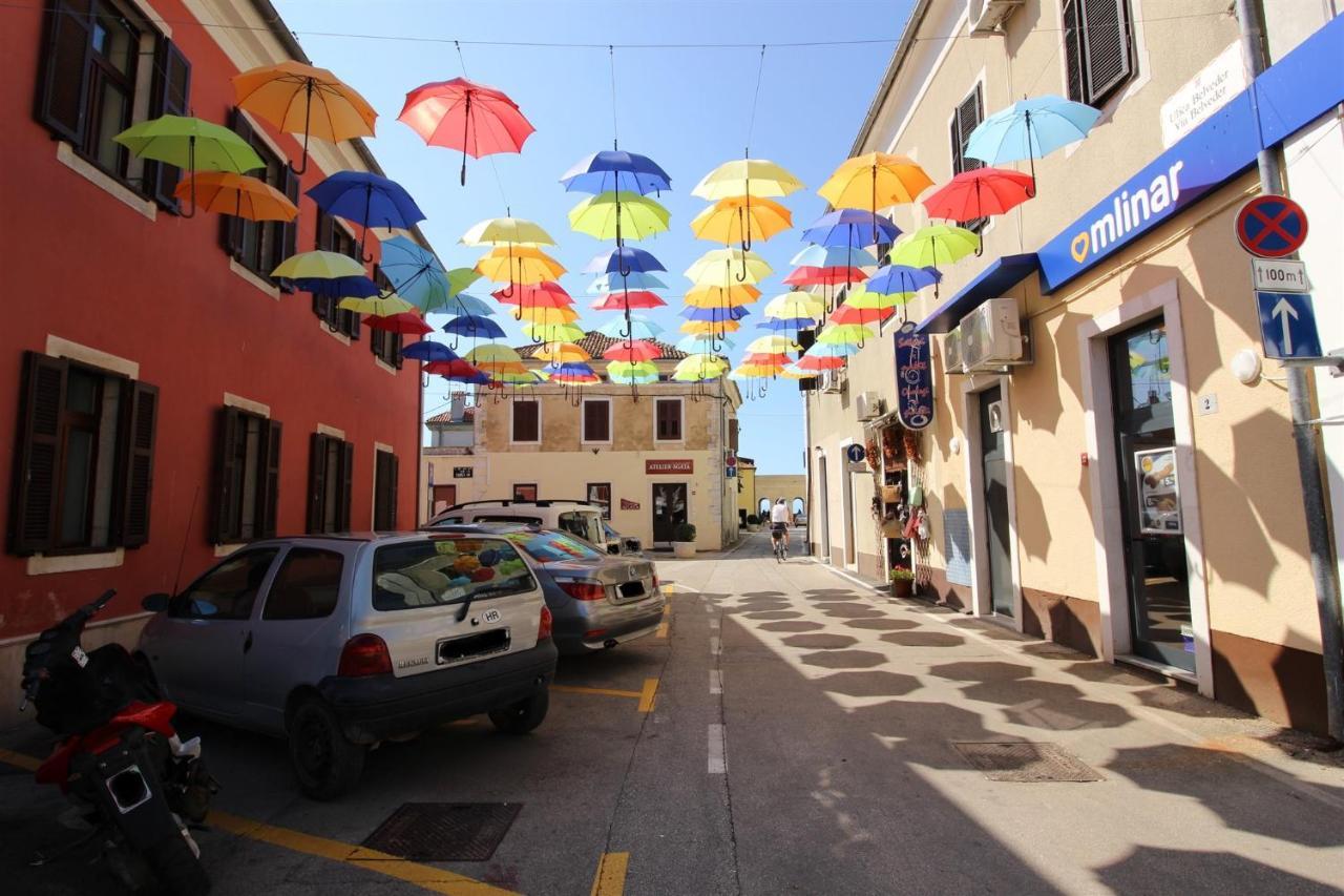 Gianna A4+2 Lägenhet Novigrad Istria Exteriör bild